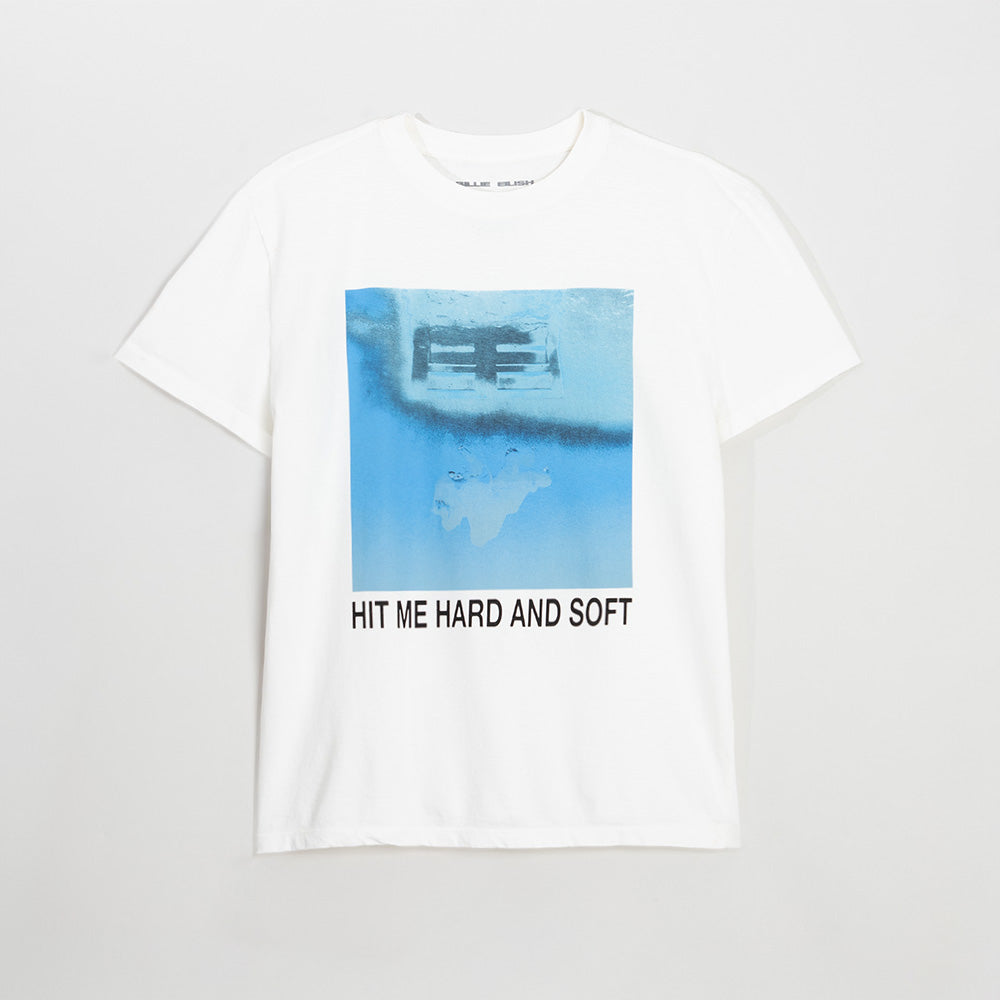 T-shirt blanc HIT ME HARD AND SOFT (couverture)